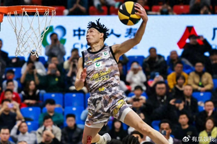 华体会直播公司-男篮40岁老将夺冠！张镇麟宿敌获美国扣篮王：转手送陌生人一辆车|陈登星|扣篮大赛|大赛|冠军|飞跃_新浪体育_新浪新闻