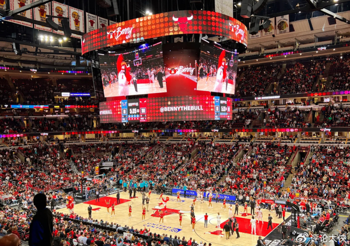 华体会体育公司-NBA球队年度赚钱王：球队估值110亿美元，年利润相当于两个湖人|勇士|洛杉矶湖人队|球迷|收入|联盟_新浪体育_新浪新闻