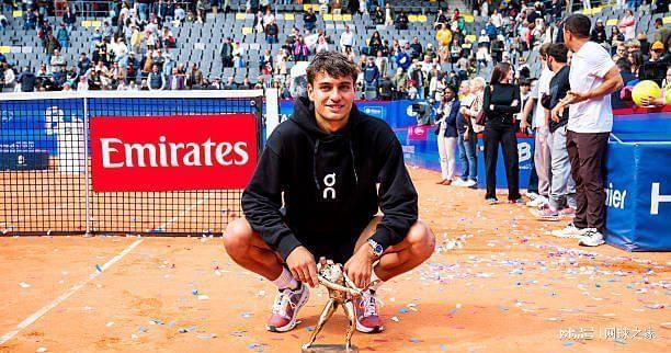 华体会直播公司-澳网后蒙彼利埃赛接档，小黑瓦刀领衔！