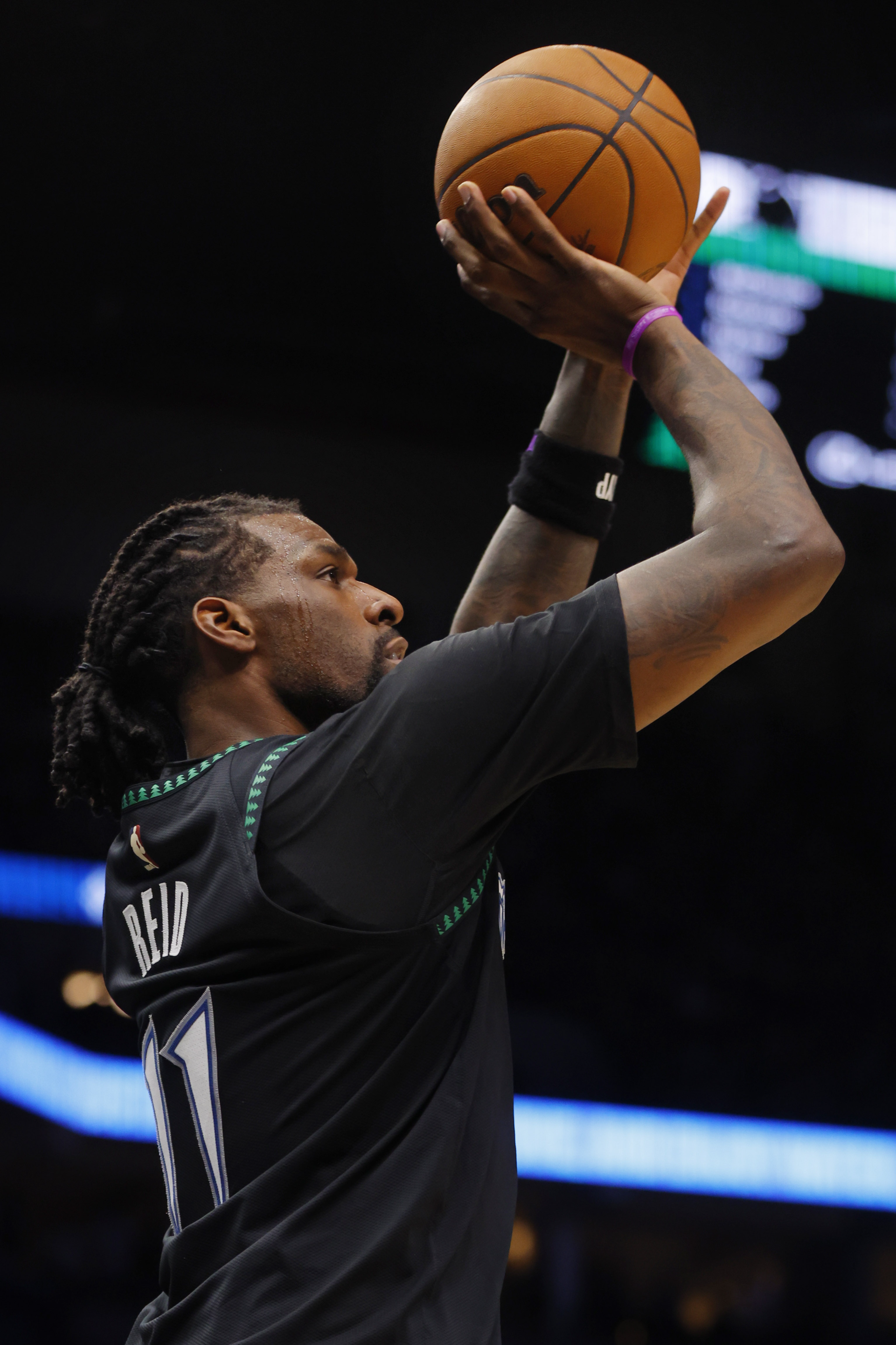 华体会团队-替补狂轰43+4+2，创造NBA历史纪录，难怪约基奇输急眼要打架了|森林狼|NBA季后赛|掘金|道苏姆|首轮_新浪体育_新浪新闻